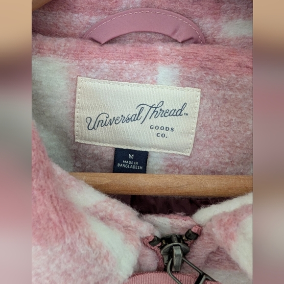 NWOT Universal Thread Women's Pink and White Plaid Bomber Jacket, Sz M - Picture 4 of 10